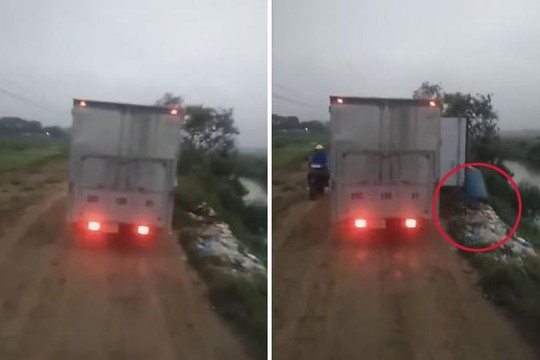Xe tải chở đầy rác vô tư đổ xuống sông ở Hưng Yên
