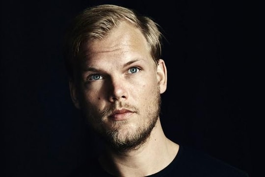 Gia đình Avicii tiết lộ anh đã tự sát