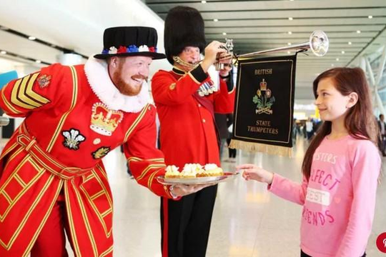 Sân bay Heathrow, London đang ‘sốt’ vì đám cưới hoàng gia Anh