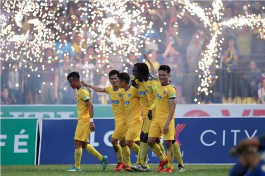 HLV Nguyễn Đức Thắng có trận thắng đầu tiên trên sân Cẩm Phả