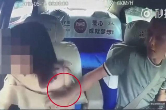 Cố tình kéo áo để nhìn ngực khách nữ, tài xế taxi bị tạm giam 10 ngày