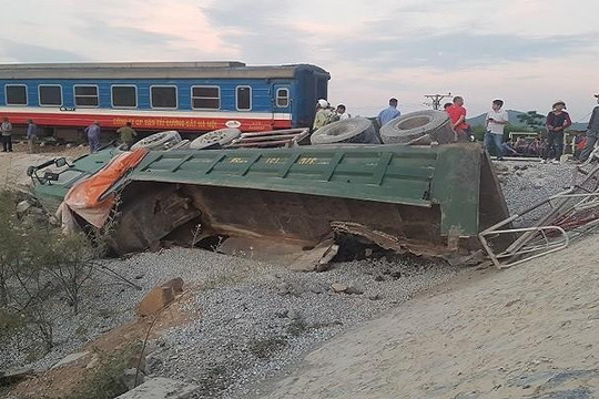 Đường sắt Việt Nam thông tin chính thức vụ tai nạn tàu tại Thanh Hóa