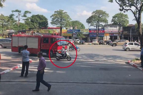 Clip nữ 'ninja Lead' hồn nhiên tạt đầu xe cứu hỏa trên phố