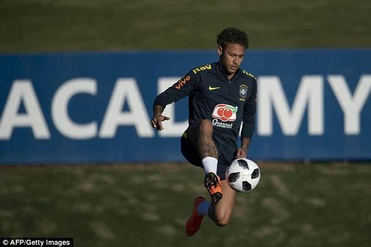 Neymar: 'Dù chưa đạt 100% phong độ nhưng tôi sẵn sàng chơi bóng, không gì có thể ngăn cản được'
