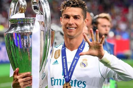 Sau tuyên bố mập mờ muốn chia tay Real, Ronaldo lại hứa hẹn 