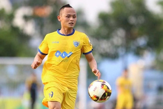 Chia tay FLC Thanh Hoá, 'Messi xứ Thanh' về đầu quân cho Sài Gòn FC