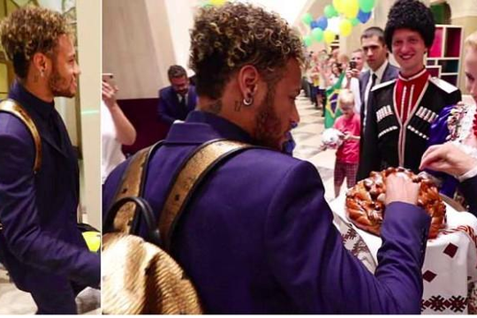 Neymar vác ba lô dát vàng đến Nga, chinh phục cúp vàng World Cup 2018