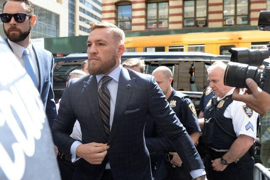 Đối mặt 7 năm tù giam, 'gã điên' Conor McGregor tỏ lòng thành hối lỗi 