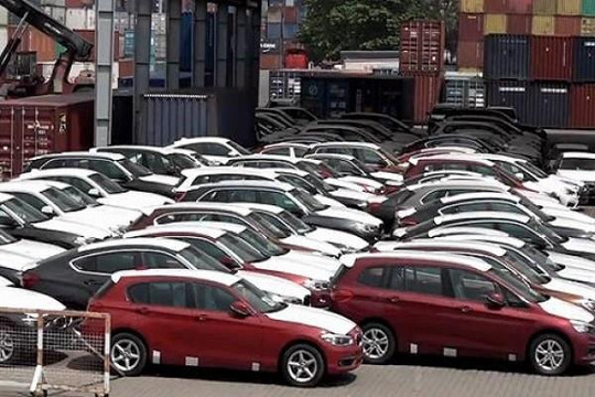 Một tuần, hơn 1.400 ô tô Thái đổ bộ thị trường Việt Nam