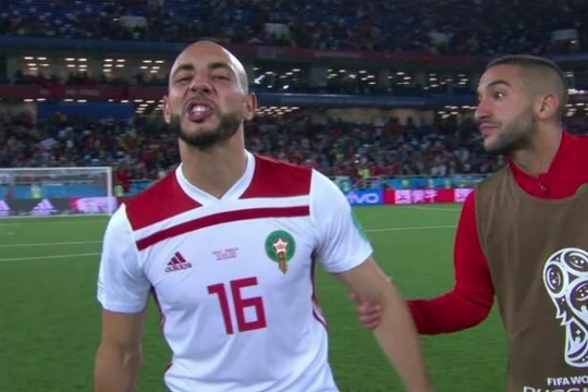 Cầu thủ Morocco chửi VAR là 'thứ rác rưởi' trong trận đấu gặp Tây Ban Nha