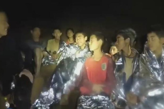 Đặc nhiệm Thái Lan công bố video về tình trạng của đội bóng nhí