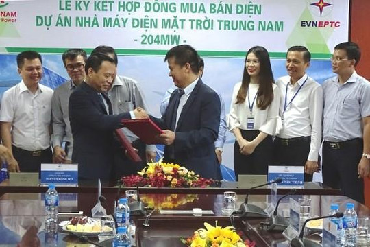 EPTC và Trung Nam Solar Power ký hợp đồng mua bán điện