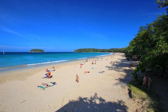 Vì sao đảo Phuket của Thái Lan thu hút nhiều du khách quốc tế?