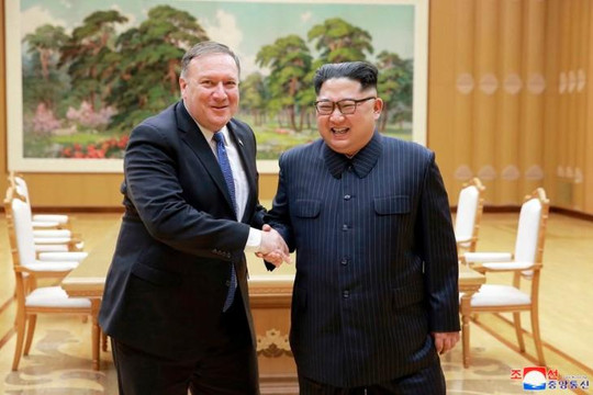 Ngoại trưởng Mỹ tặng đĩa nhạc Người Hỏa tiễn cho ông Kim Jong-un