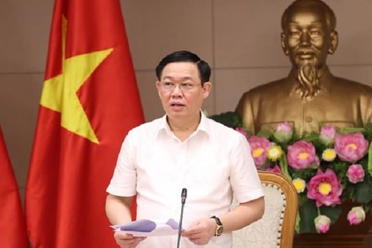 Phó thủ tướng ‘phê bình’ Bộ GTVT về giá vé hàng không