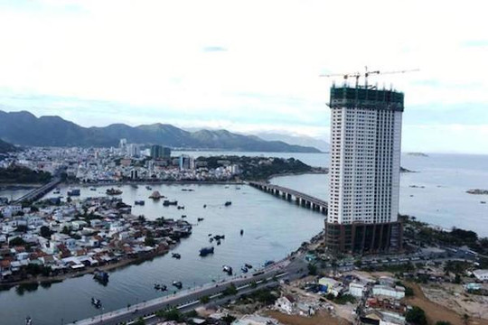 Mường Thanh Khánh Hòa xin cho tháo dỡ 3 tầng đã xây vượt
