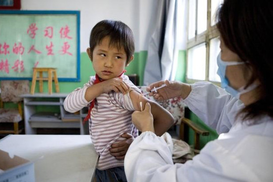 Công ty Trung Quốc bán vắc-xin phòng bệnh dại dỏm