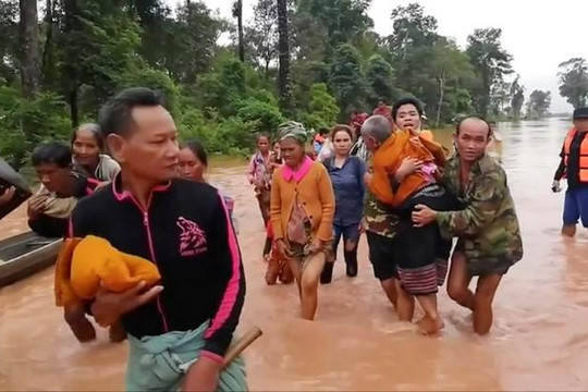 Vỡ đập thủy điện ở Lào: Giải cứu 26 công nhân Hoàng Anh Gia Lai