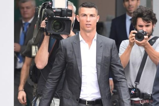 Ronaldo chấp nhận án phạt trốn thuế, muốn chấm dứt phiền phức ở Tây Ban Nha