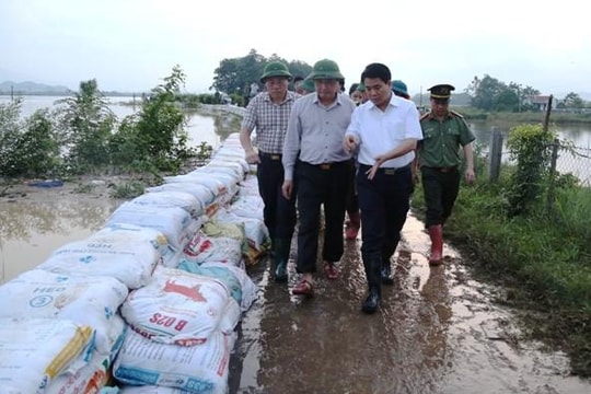 Hà Nội: Sẵn sàng di dời 14.000 hộ dân ở Chương Mỹ do ngập lụt