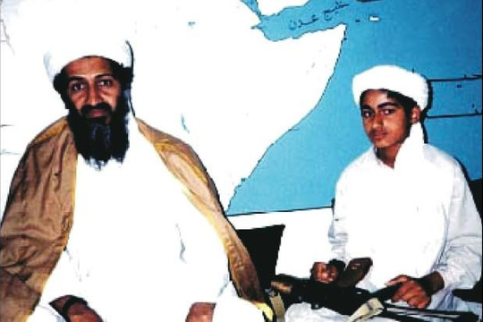 Con trai trùm khủng bố Bin Laden lấy con gái chỉ huy không tặc 11.9 