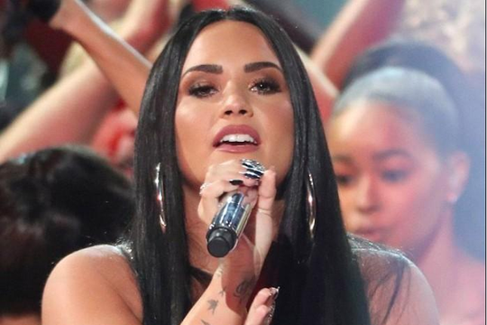 Demi Lovato lần đầu lên tiếng cảm ơn kể từ nhập viện vì dùng ma tuý bất tỉnh 