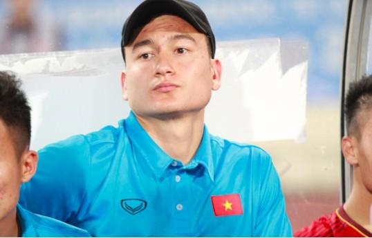 Thủ môn Đặng Văn Lâm nói gì khi bị HLV Park Hang-seo loại khỏi danh sách dự ASIAD 2018?
