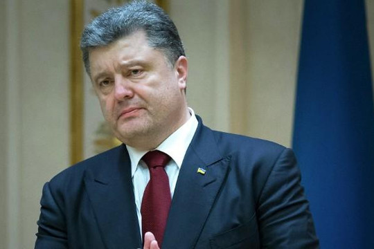 Ông Poroshenko sốc vì quá nhiều chính trị gia Ukraine ủng hộ ông Putin