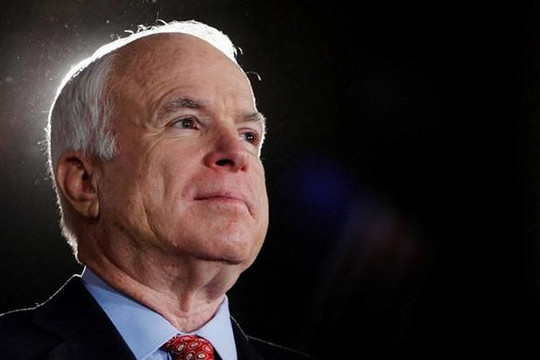 Lãnh đạo Việt Nam chia buồn với gia đình Thượng nghị sĩ John McCain