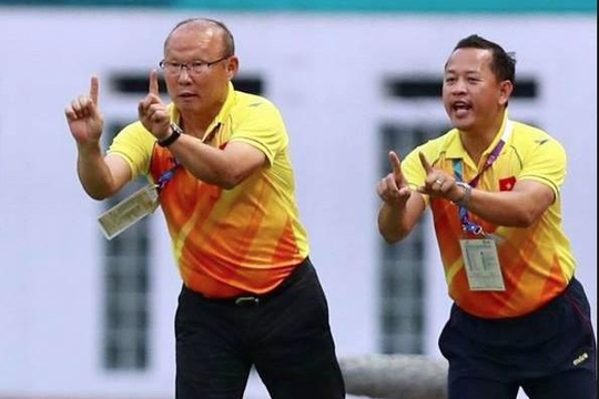 Trợ lý ngôn ngữ thầy Park tiết lộ không khí Olympic Việt Nam trước trận tứ kết tối nay