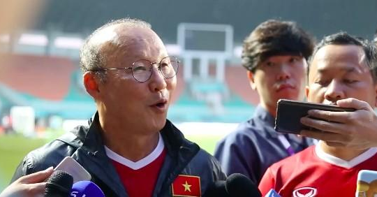 HLV Park Hang-seo phát biểu trước bán kết: 'Tôi sẽ nỗ lực để fan Việt lẫn Hàn không thất vọng' 