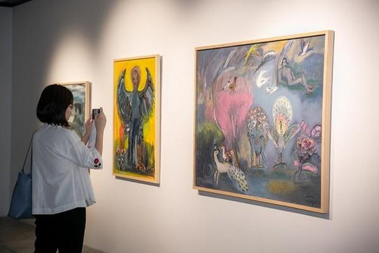 62 họa sĩ đương đại tiêu biểu của hội họa và điêu khắc Việt Nam qua ‘Viet Art Now - Một số gương mặt điển hình’ 