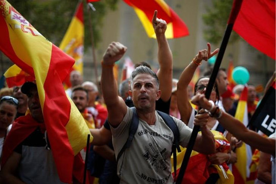 Phe ly khai Catalan dọa phá ngục giải thoát lãnh đạo đòi đôc lập khỏi Tây Ban Nha