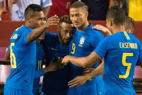 Neymar ghi bàn sớm ngày Brazil huỷ diệt  El Salvador 