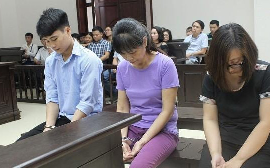 Phúc thẩm vụ cháy quán karaoke Trần Thái Tông khiến 13 người chết: Phía gia đình bị hại phẫn nộ
