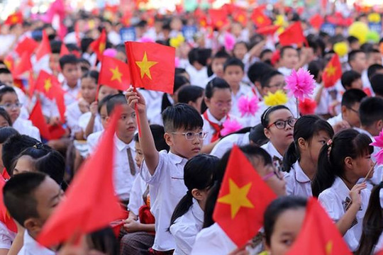 Hà Nội: Một trường tiểu học quá tải, phụ huynh phản đối vì lịch học luân phiên