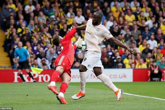 Lukaku tiết lộ điều Mourinho đã nói giữa hai hiệp trận thắng Watford 2-1