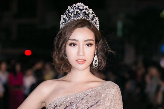 Đỗ Mỹ Linh dịu dàng sánh bước cùng Kỳ Duyên, Huyền My trên thảm đỏ CK Hoa hậu Việt Nam 2018
