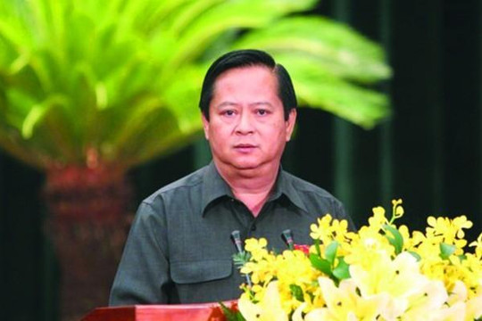 Vì sao cựu Phó Chủ tịch UBND TP.HCM Nguyễn Hữu Tín bị khởi tố?
