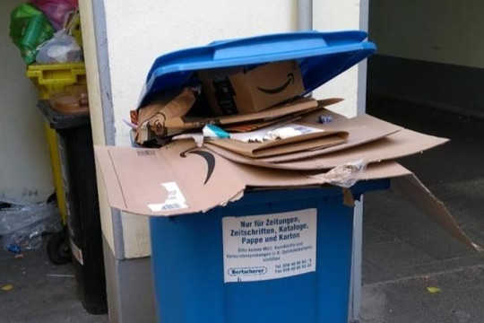 Amazon, thương mại điện tử và vấn nạn hộp carton