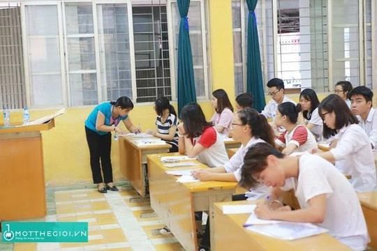 Đà Nẵng: CLB hưu trí Thái Phiên lo lắng giáo dục xem nhẹ khoa học xã hội