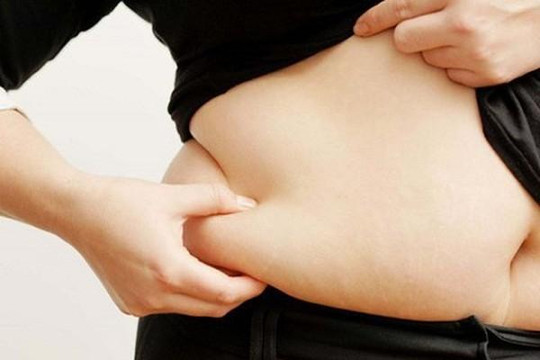 Vì sao phụ nữ U.40 kiêng ăn vẫn béo?