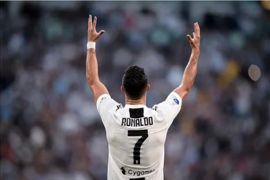 Báo Anh tiết lộ sự thật đằng sau vụ Cristiano Ronaldo rời Real Madrid sang Juventus