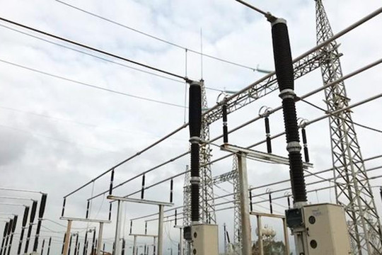 Đề nghị ngành điện giải quyết vướng mắc đường dây 220kV Quảng Ngãi - Quy Nhơn