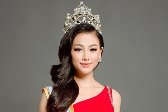 Á hậu Nguyễn Phương Khánh chính thức được cấp phép đi thi Hoa hậu Trái Đất 2018