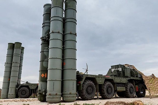 Nga tuyên bố đã 'biếu không' cho Syria 3 tiểu đoàn S-300 cùng 300 quả tên lửa