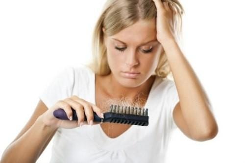 Làm gì để ngăn ngừa tóc bạc sớm?