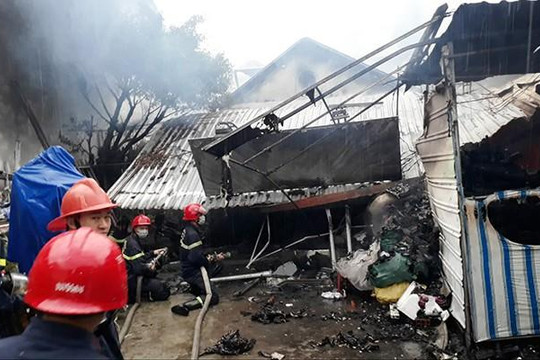 Cháy nhà giữa mưa lớn, một cụ bà thiệt mạng