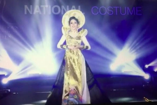 Á hậu Phương Nga rạng rỡ trong phần thi trang phục dân tộc tại Miss Grand International 2018