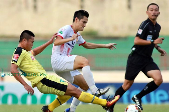 Toàn cảnh trận Nam Định đánh bại Hà Nội B để giành vé chơi lại V.League